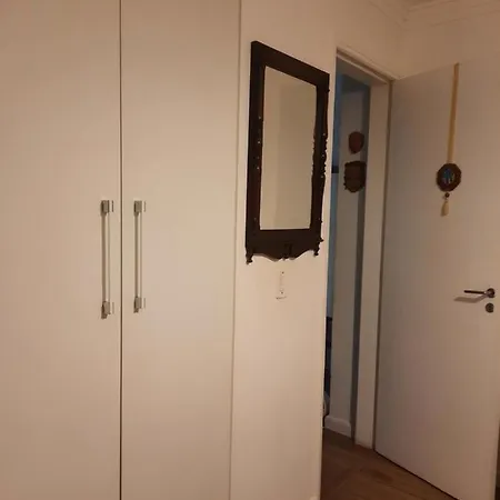 Charmosa Casa Em Condominio Com Quintal-3